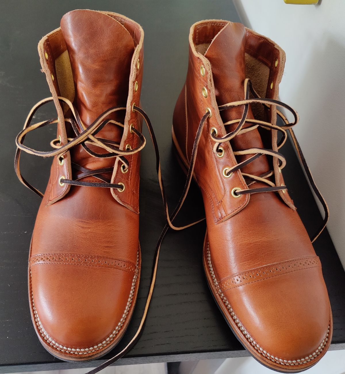 Photo by init on September 28, 2022 of the Viberg Service Boot in Horween Spice Dublin.