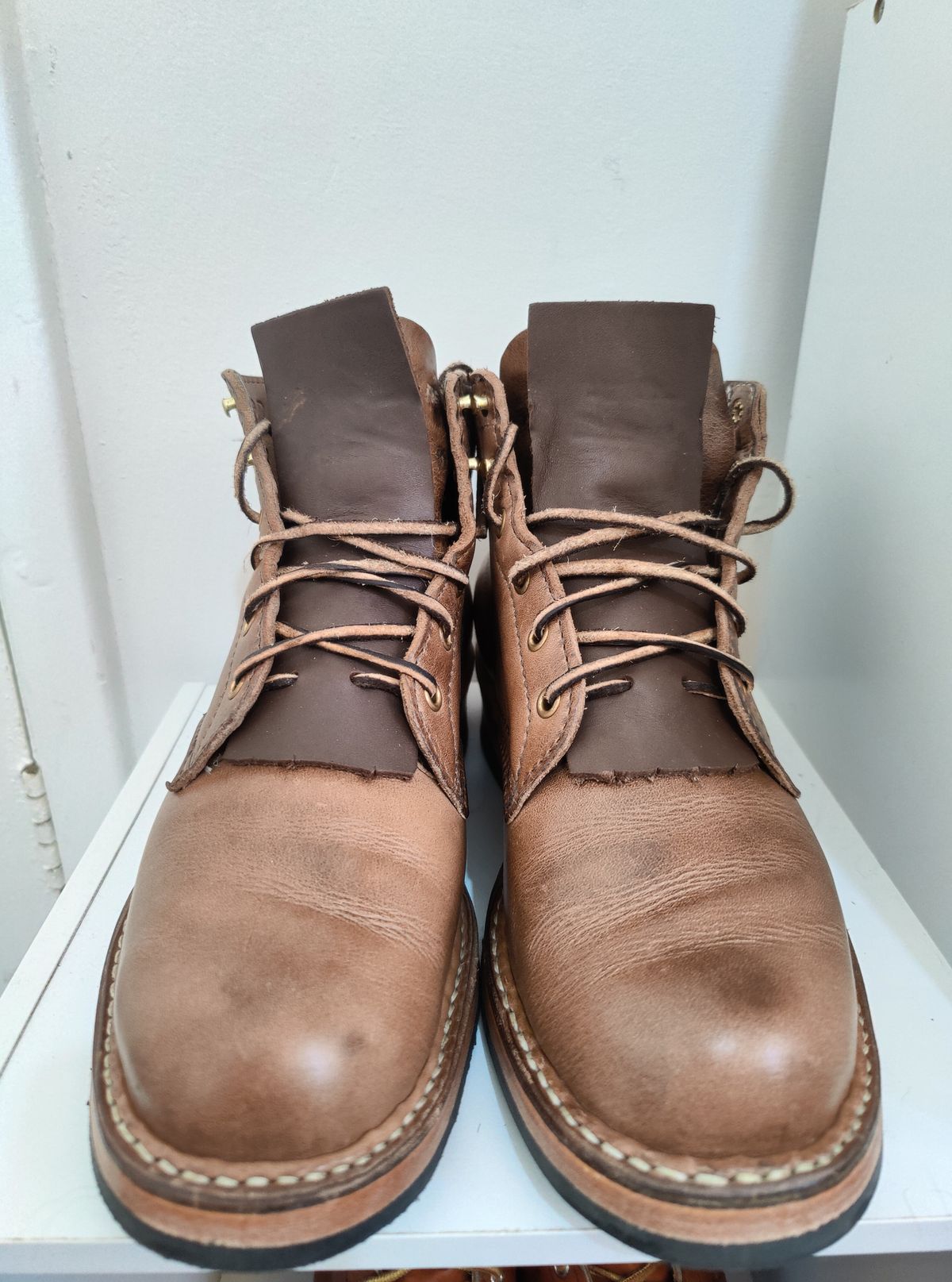 Photo by init on June 15, 2022 of the White's Semi-Dress in Horween Natural Chromexcel.