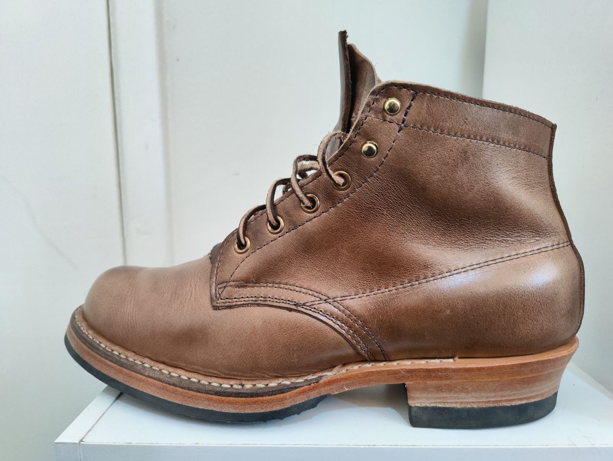 Photo by init on June 15, 2022 of the White's Semi-Dress in Horween Natural Chromexcel.