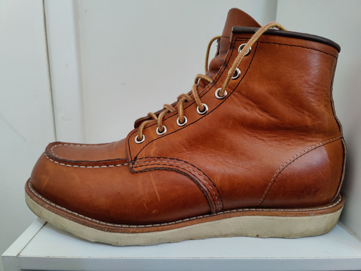 Photo by init on June 15, 2022 of the Red Wing 6-Inch Classic Moc in S.B. Foot Oro Legacy.