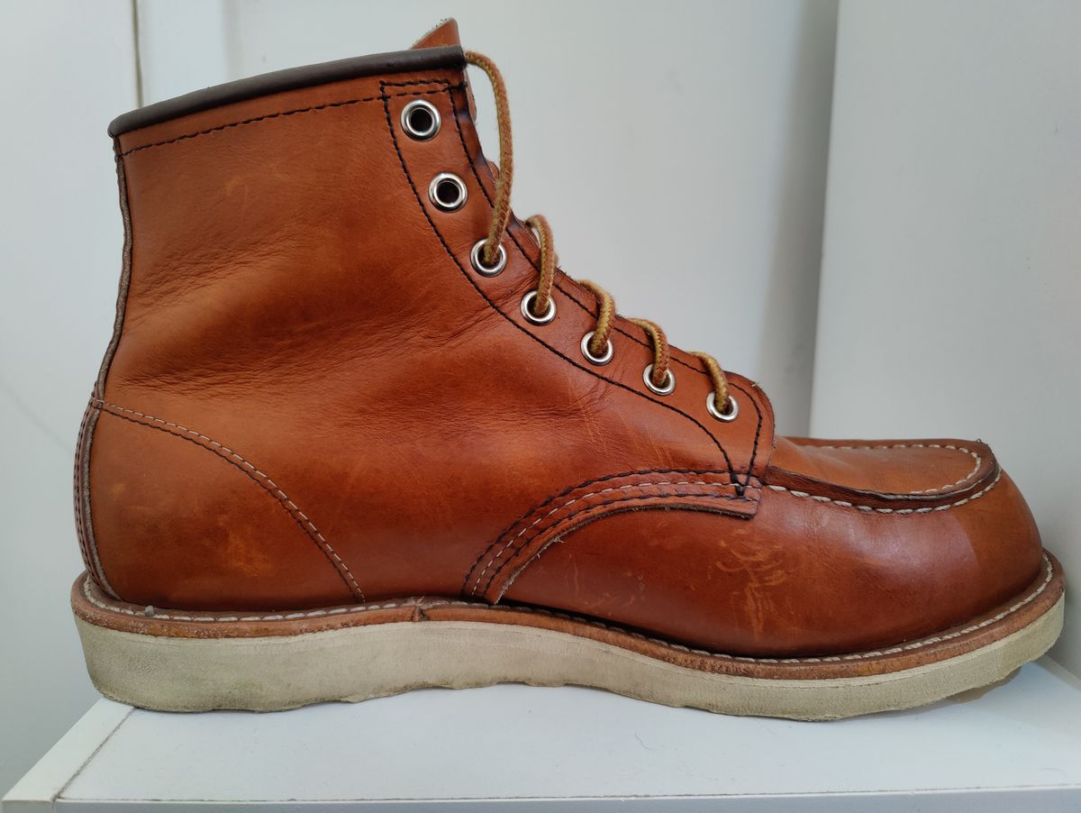 Photo by init on June 15, 2022 of the Red Wing 6-Inch Classic Moc in S.B. Foot Oro Legacy.