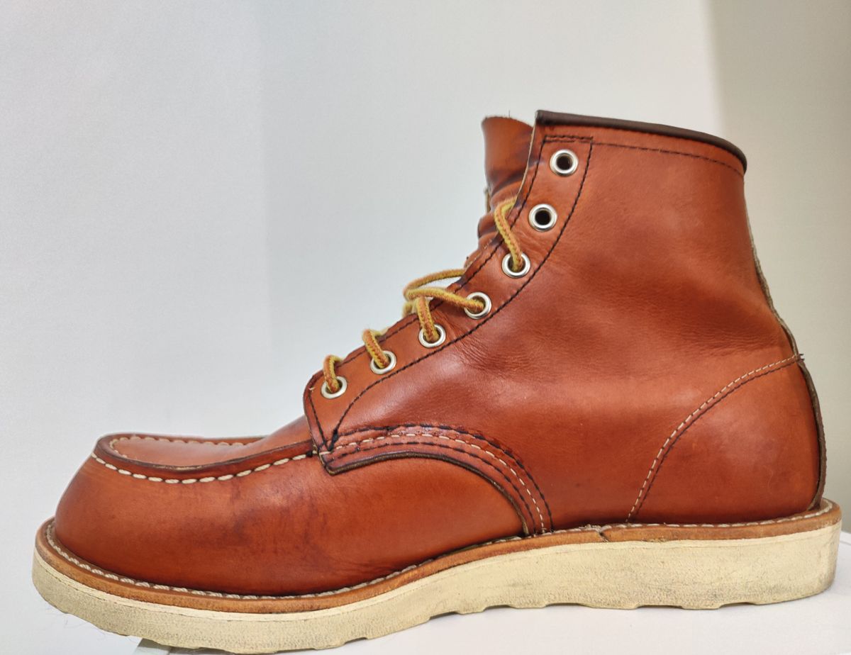 Photo by init on July 5, 2022 of the Red Wing 6-Inch Classic Moc in S.B. Foot Oro Legacy.