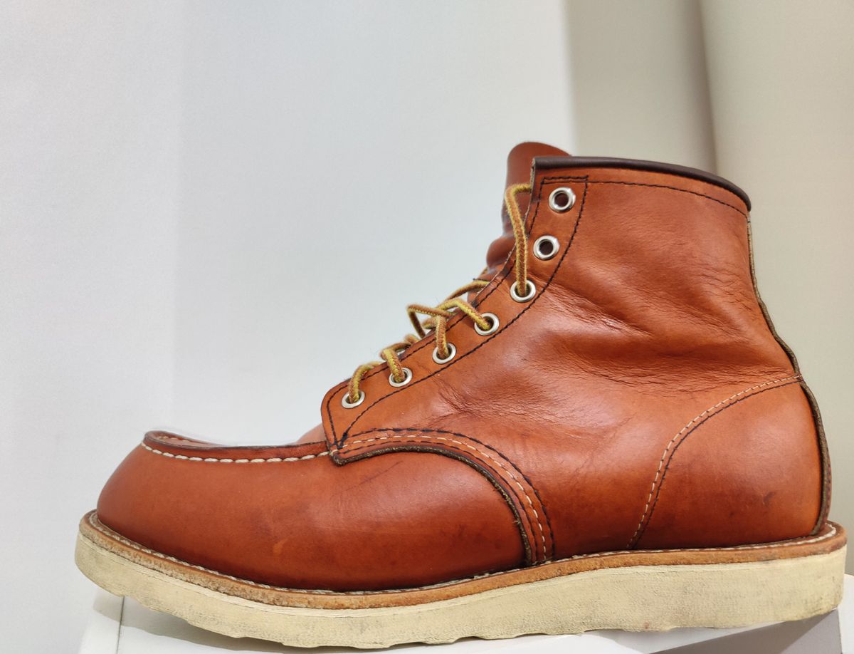 Photo by init on July 5, 2022 of the Red Wing 6-Inch Classic Moc in S.B. Foot Oro Legacy.