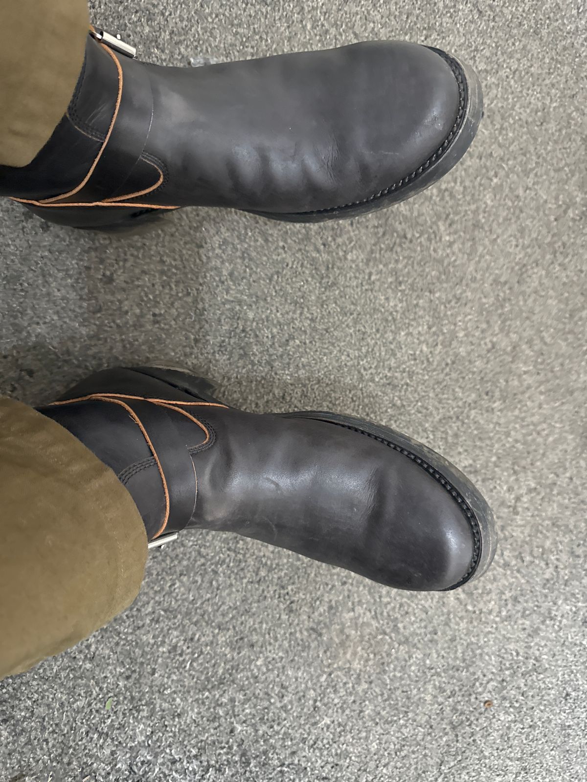 Photo by init on November 2, 2024 of the Addict Boots AB-01 Engineer Boots in Black Dye-Finished Horsehide.