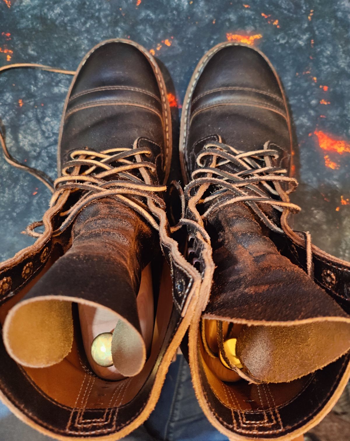 Photo by init on May 18, 2022 of the White's MP-Sherman Toe Cap in Horween Dark Brown Waxed Flesh.