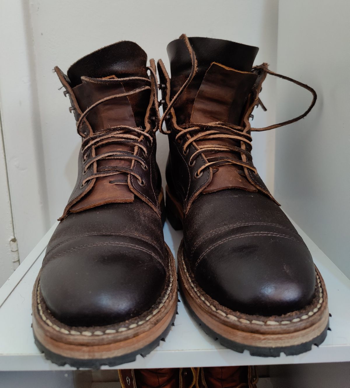 Photo by init on June 15, 2022 of the White's MP-Sherman Toe Cap in Horween Dark Brown Waxed Flesh.