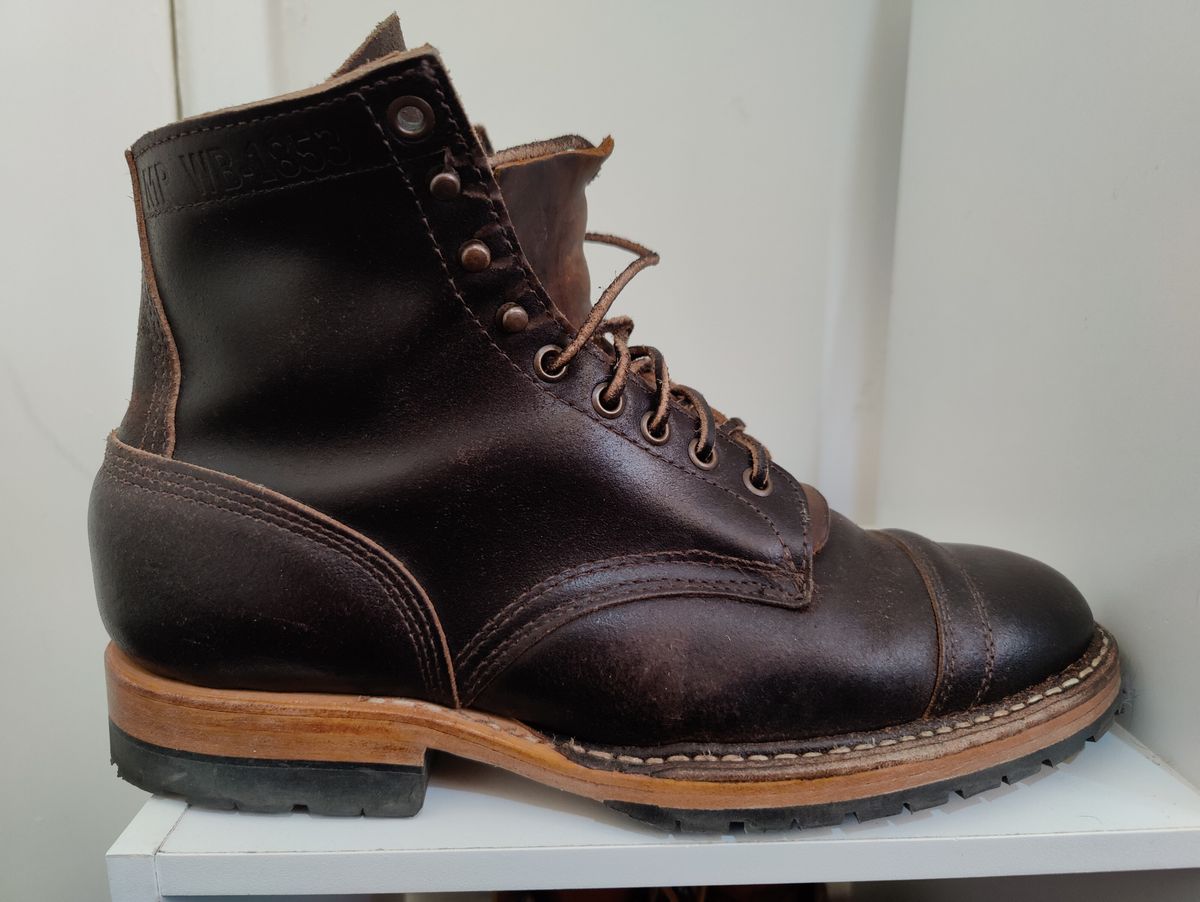 Photo by init on June 15, 2022 of the White's MP-Sherman Toe Cap in Horween Dark Brown Waxed Flesh.