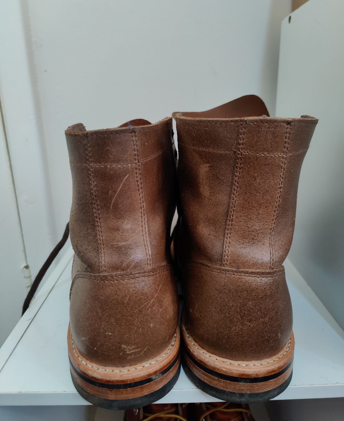 Photo by init on June 15, 2022 of the Oak Street Bootmakers Trench Boot in Horween Natural Waxed Flesh.