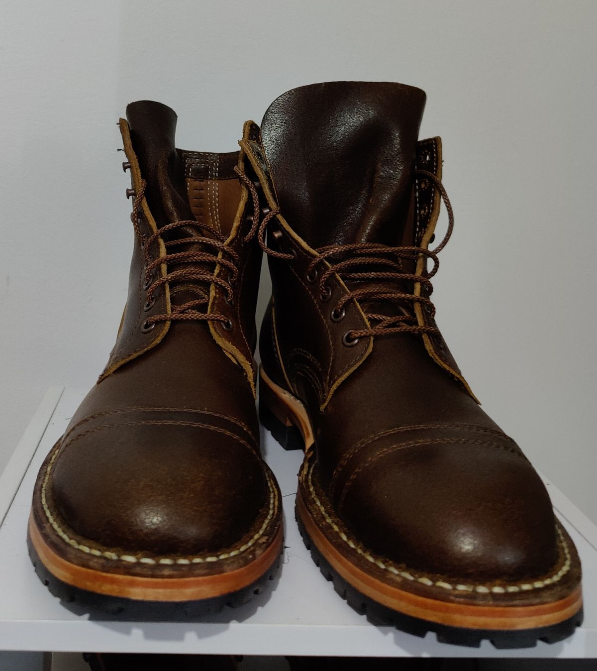 Photo by init on September 1, 2022 of the White's MP-Sherman Toe Cap in Horween Cinnamon Waxed Flesh.