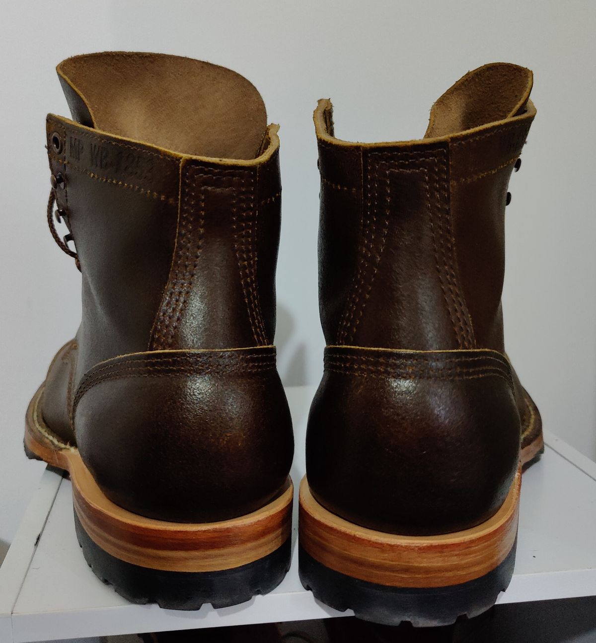 Photo by init on September 1, 2022 of the White's MP-Sherman Toe Cap in Horween Cinnamon Waxed Flesh.