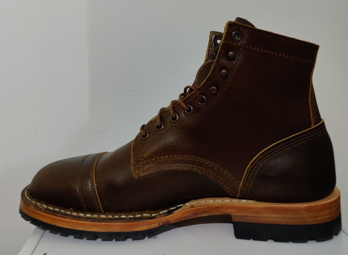 Photo by init on September 1, 2022 of the White's MP-Sherman Toe Cap in Horween Cinnamon Waxed Flesh.