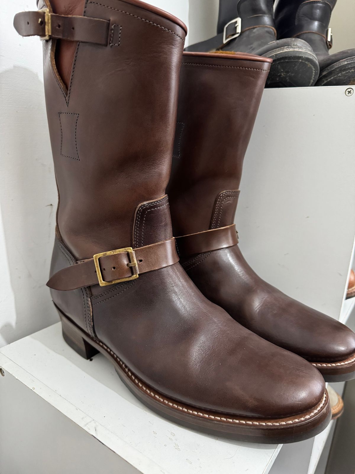 Photo by init on January 9, 2025 of the Clinch Engineer Boots 11-Inch Height in Brown-Overdyed Horsebutt.