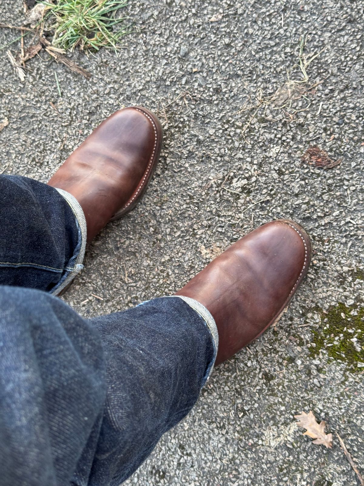 Photo by init on February 27, 2025 of the Clinch Engineer Boots 11-Inch Height in Brown-Overdyed Horsebutt.