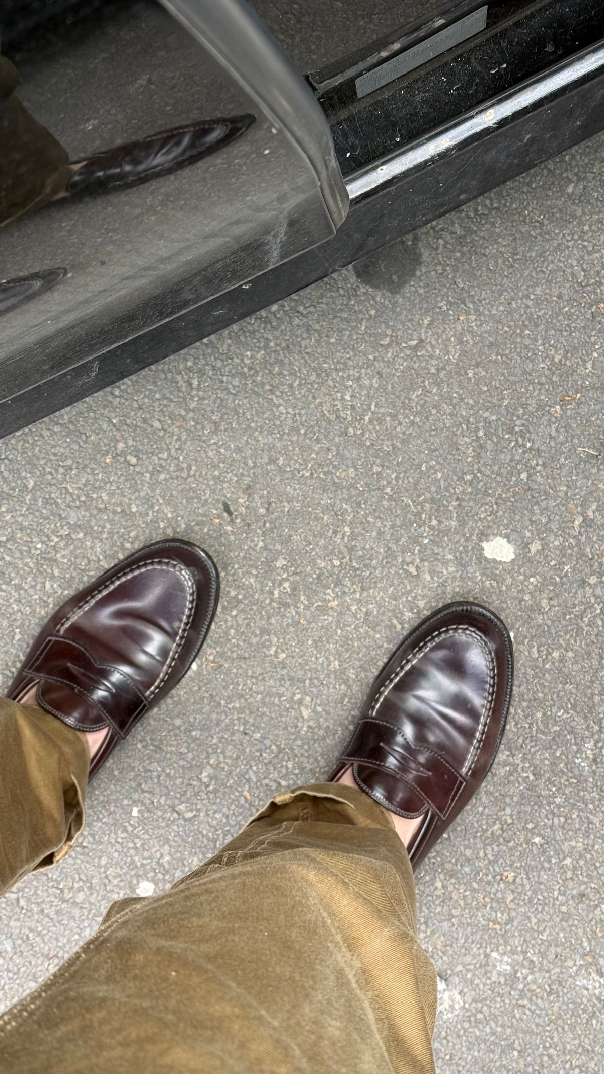 Photo by init on May 5, 2025 of the Alden Leisure Handsewn Moccasin in Horween Color 8 Shell Cordovan.