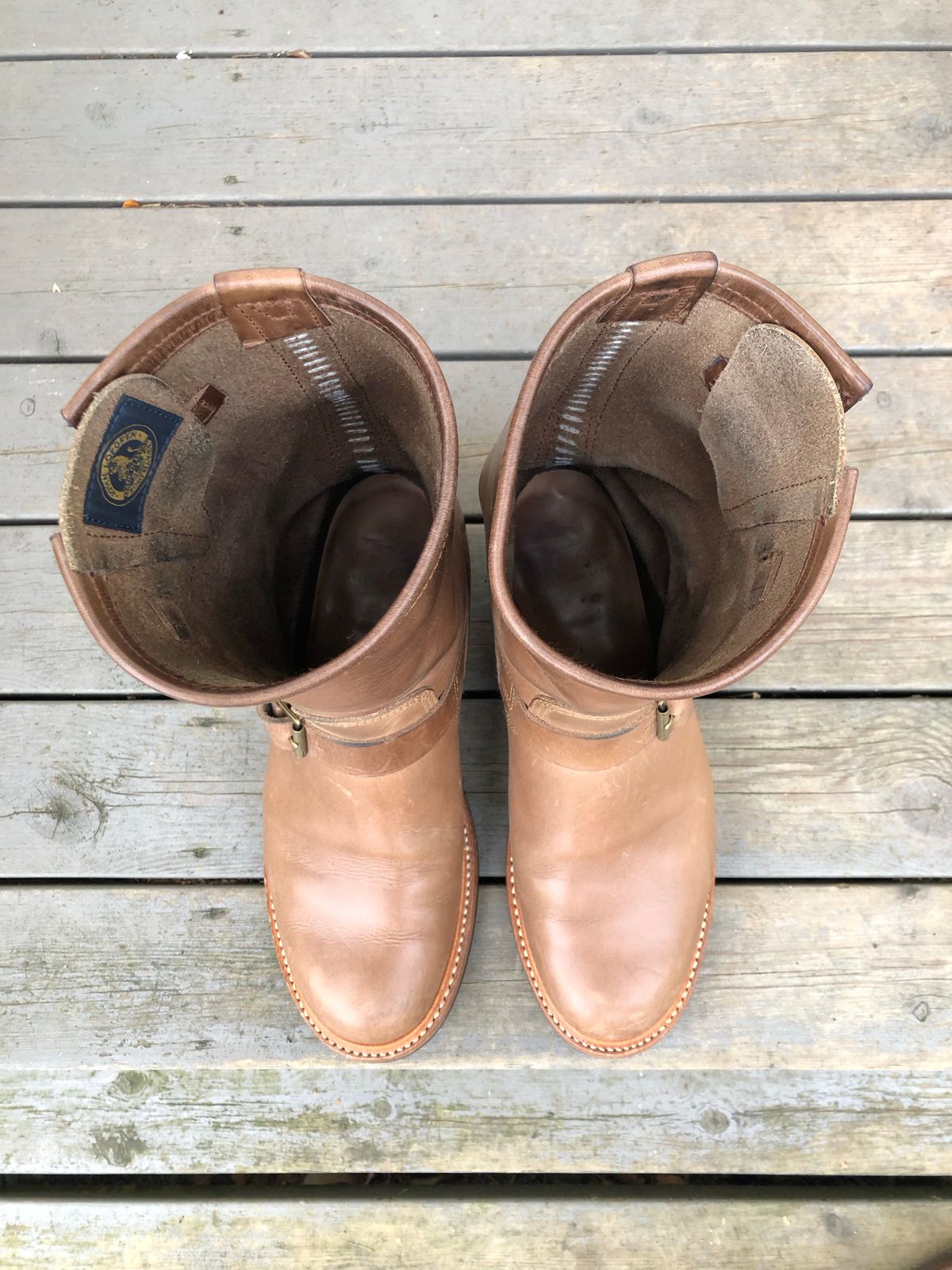 Photo by rarum2 on December 1, 2022 of the John Lofgren Wabash Engineer Boots in Horween Natural Chromexcel.