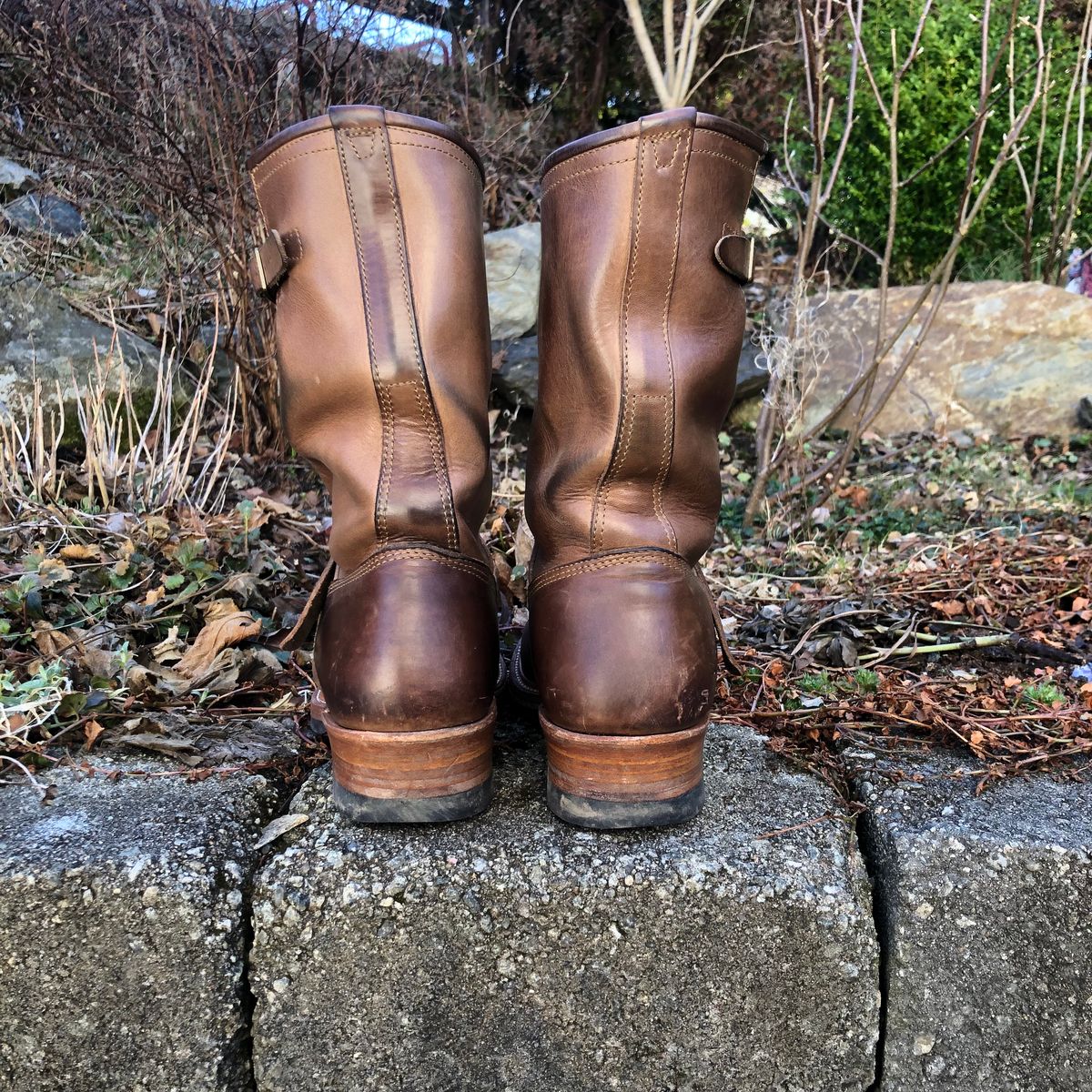 Photo by rarum2 on April 1, 2023 of the John Lofgren Wabash Engineer Boots in Horween Natural Chromexcel.