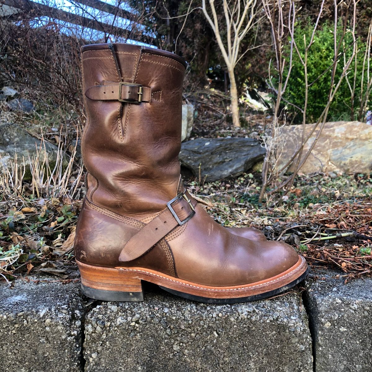 Photo by rarum2 on April 1, 2023 of the John Lofgren Wabash Engineer Boots in Horween Natural Chromexcel.