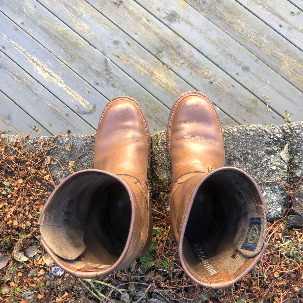 Photo by rarum2 on April 1, 2023 of the John Lofgren Wabash Engineer Boots in Horween Natural Chromexcel.