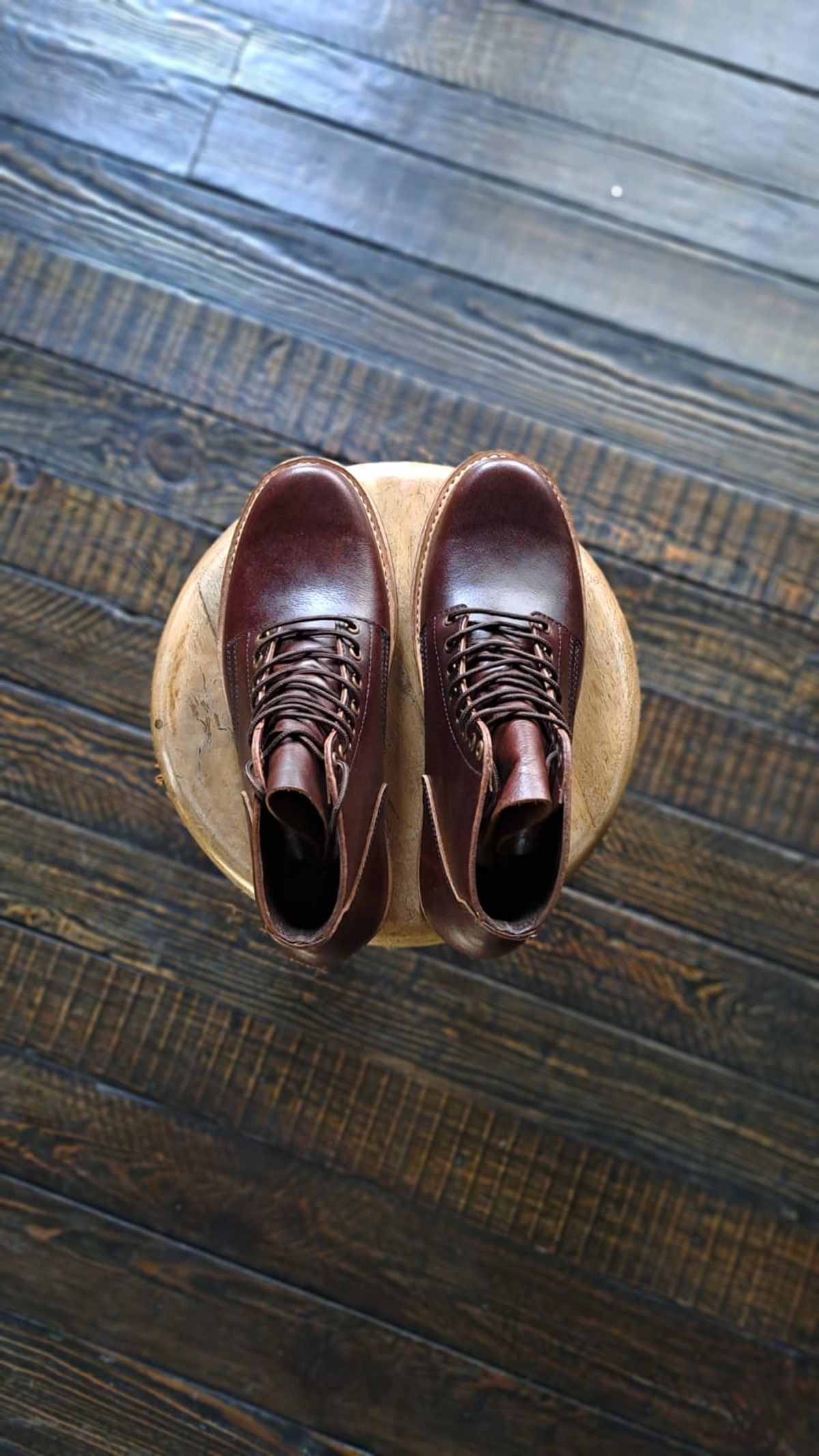 Photo by simplykb on August 2, 2023 of the Craft & Glory Service Boot in Full Grain Waxed Water Buffalo.