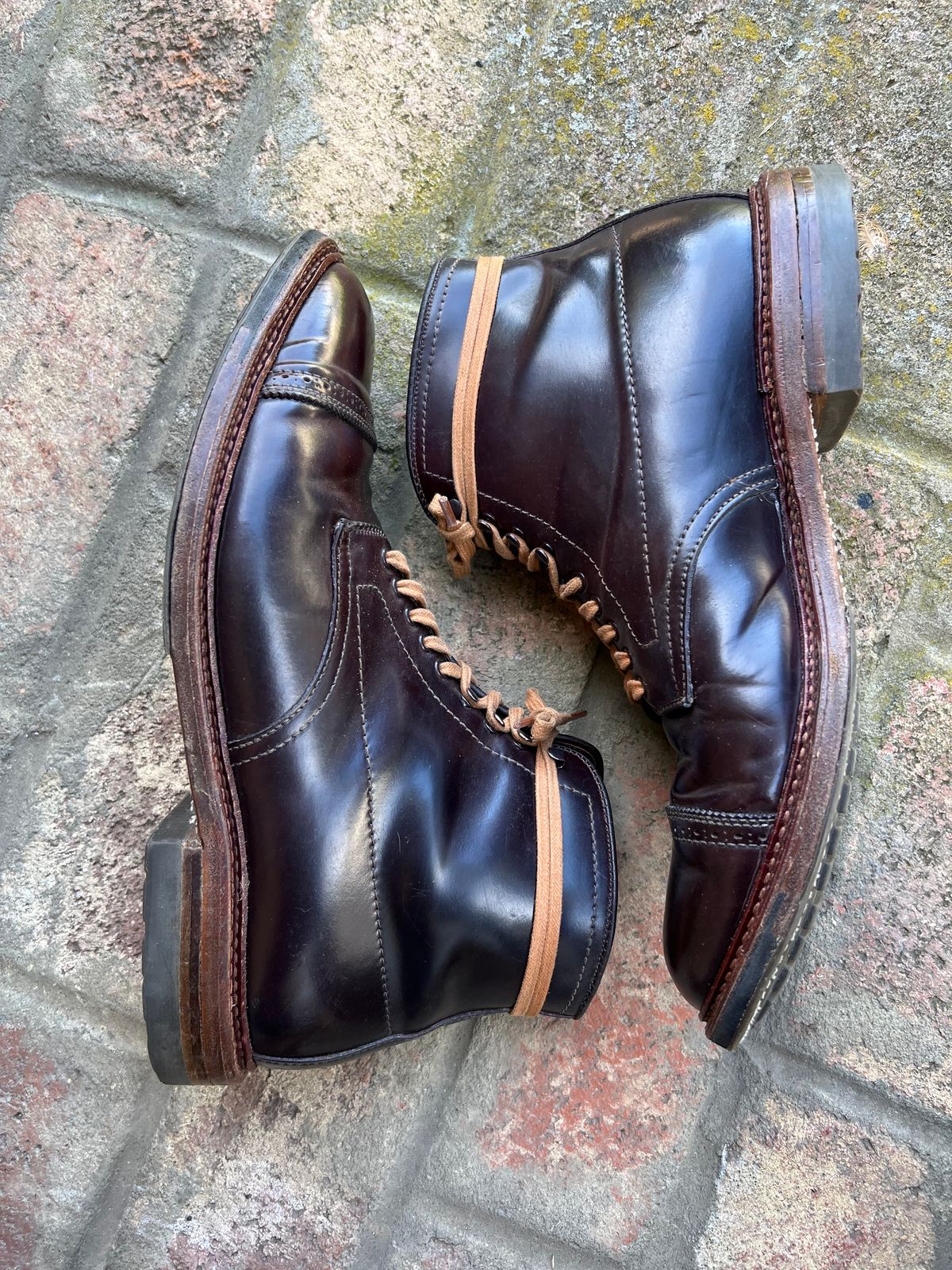 Photo by kspolini on April 2, 2023 of the Alden Perforated Cap Toe Boot in Horween Color 8 Shell Cordovan.