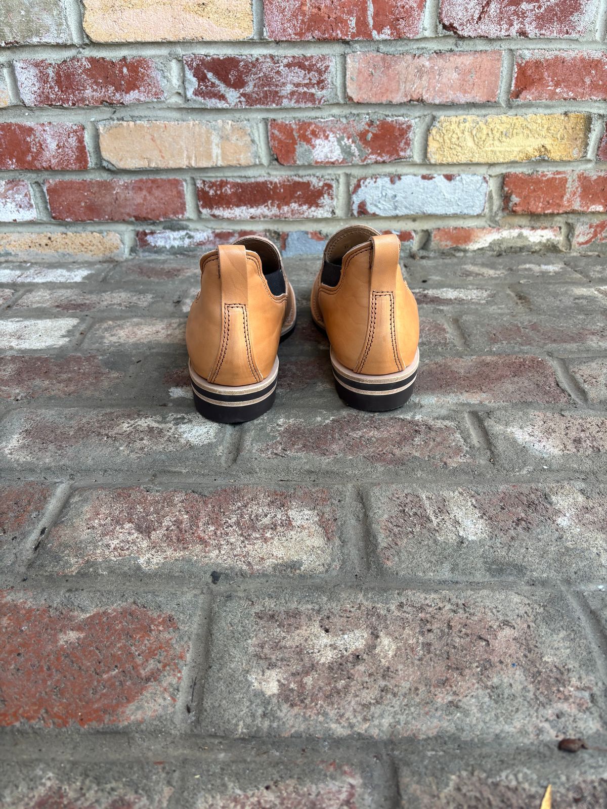 Photo by kspolini on October 11, 2024 of the Wesco Romeo in Maryam Natural Horsebutt.