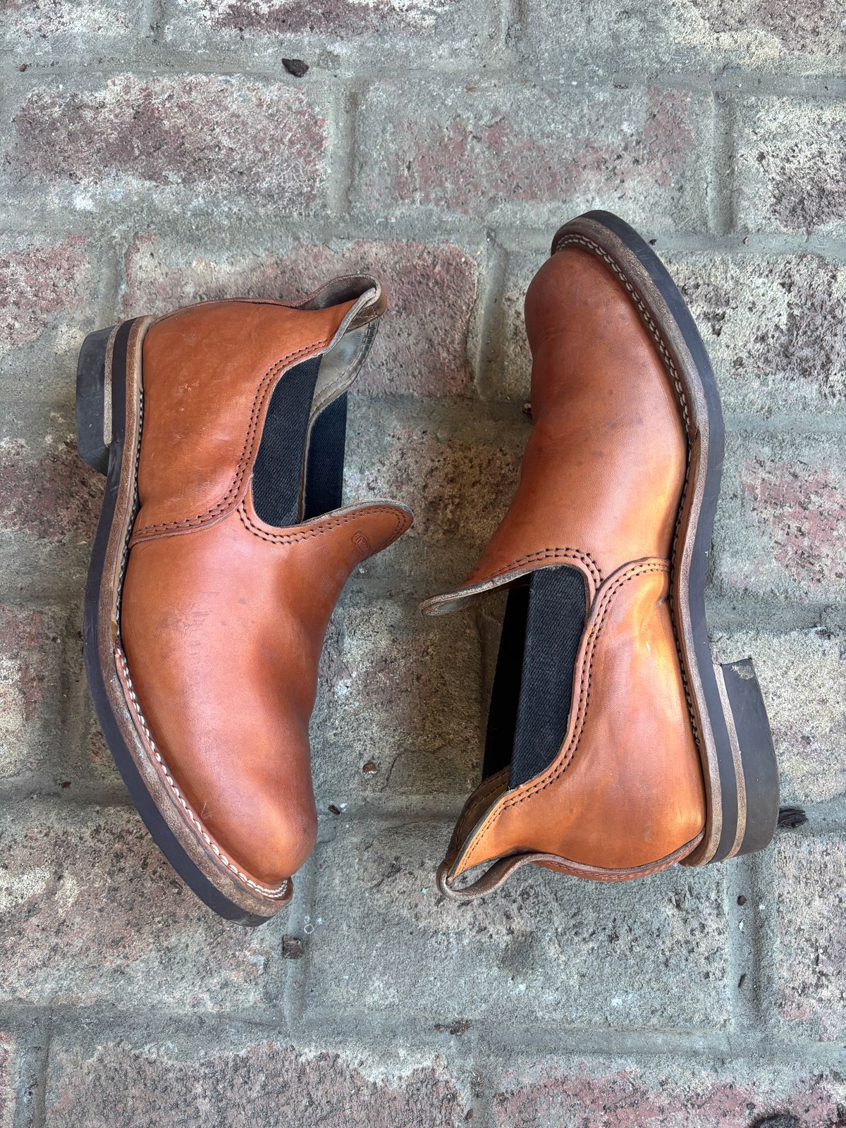 Photo by kspolini on November 4, 2024 of the Wesco Romeo in Maryam Natural Horsebutt.
