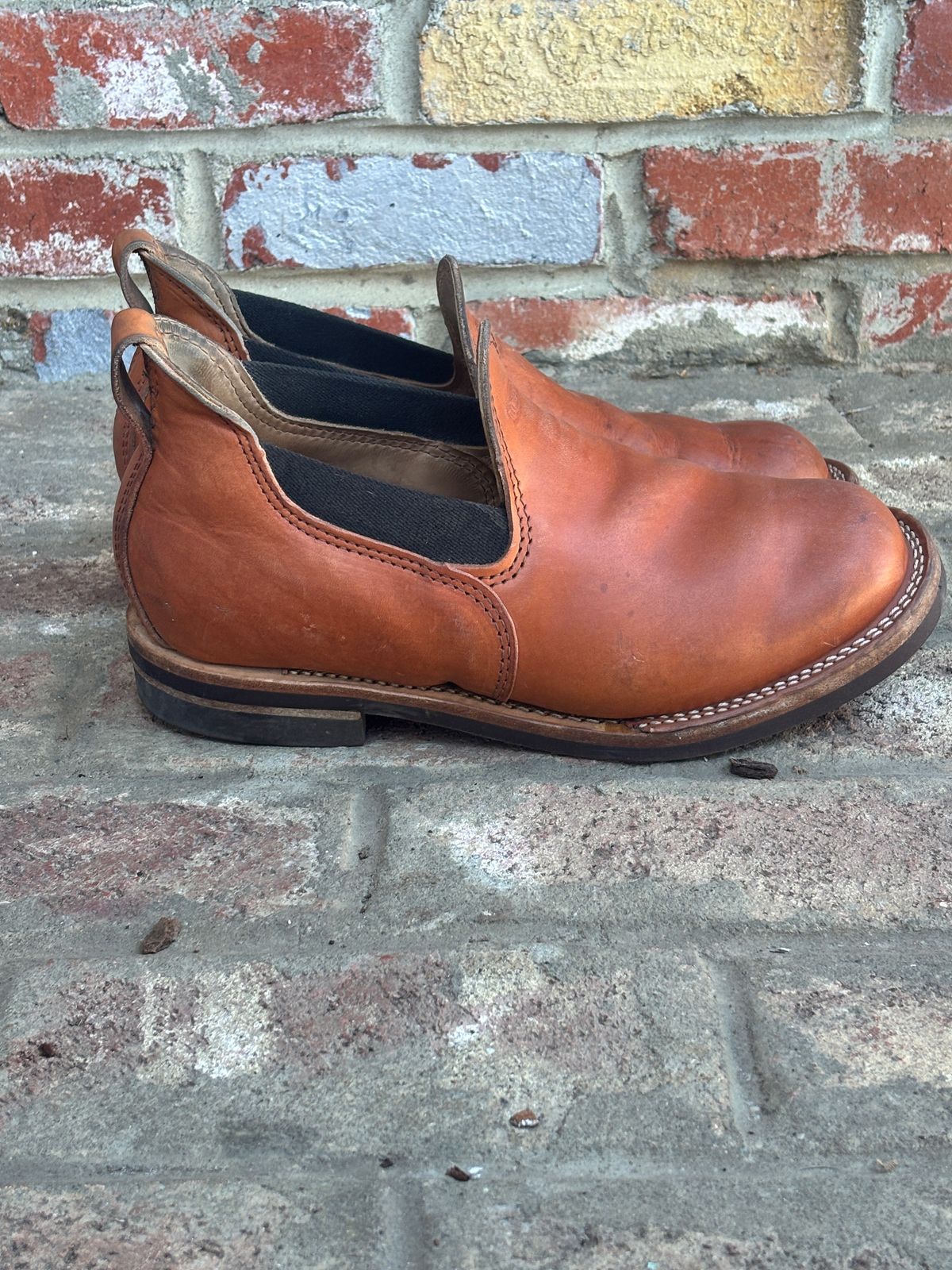 Photo by kspolini on November 4, 2024 of the Wesco Romeo in Maryam Natural Horsebutt.