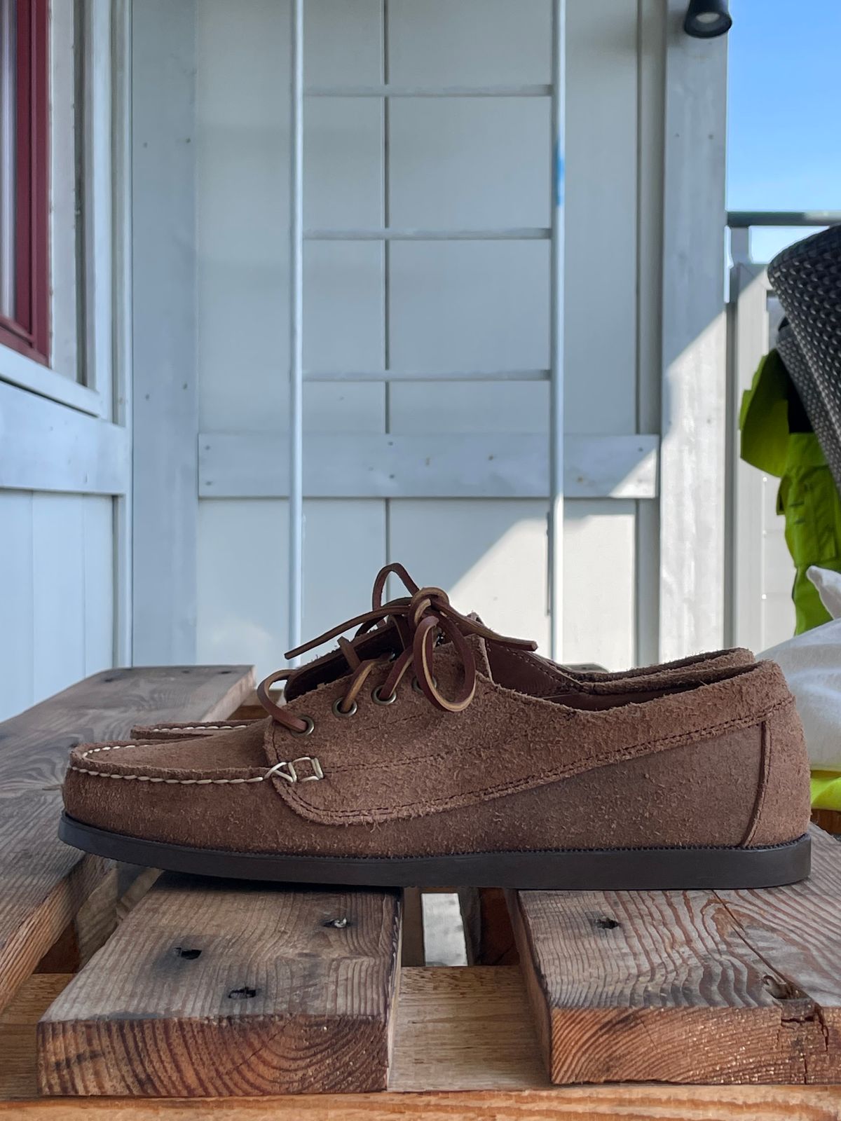 Photo by gear on April 30, 2024 of the Oak Street Bootmakers Camp Moc in Seidel Natural Domane Roughout.