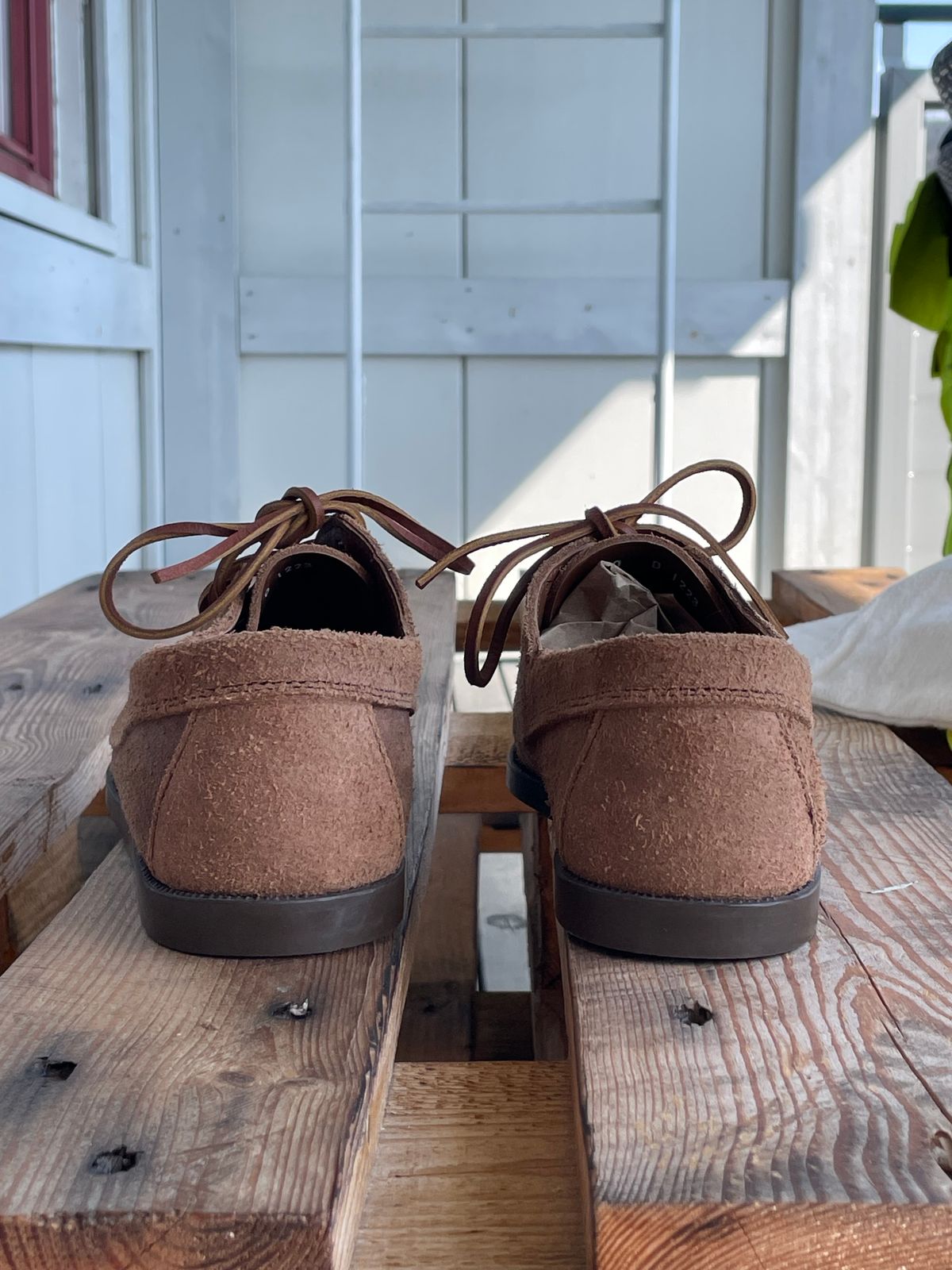 Photo by gear on April 30, 2024 of the Oak Street Bootmakers Camp Moc in Seidel Natural Domane Roughout.