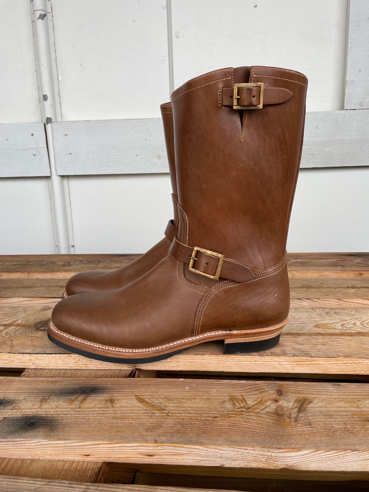 Photo by gear on September 9, 2023 of the Motor Engineer Boots in Whiskey Italian Horsebutt.