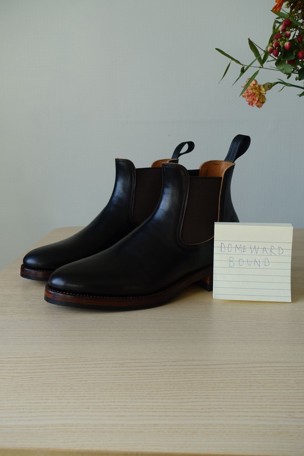 Photo by gear on October 1, 2023 of the Briselblack The Seventh Chelsea Boot in Maryam Brown Horsebutt.