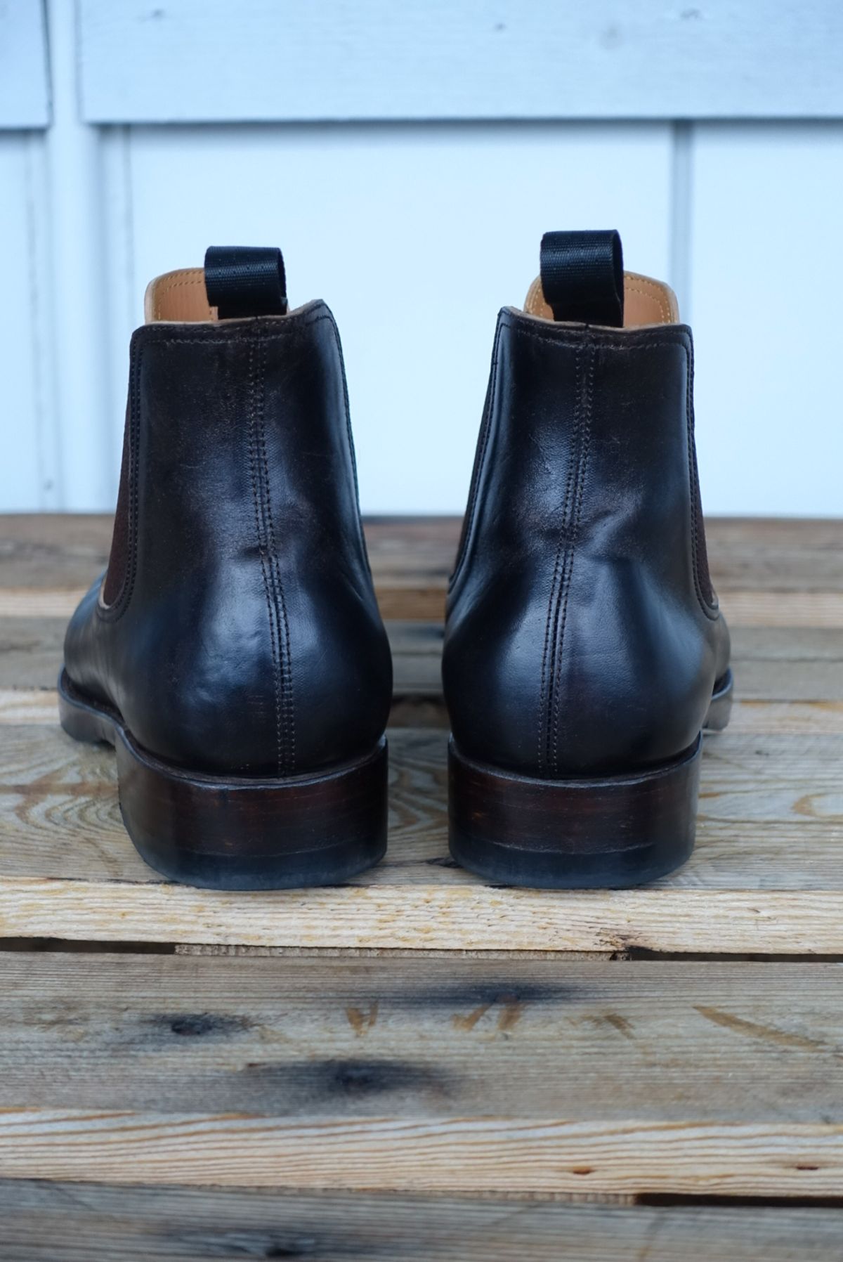 Photo by gear on November 3, 2023 of the Briselblack The Seventh Chelsea Boot in Maryam Brown Horsebutt.