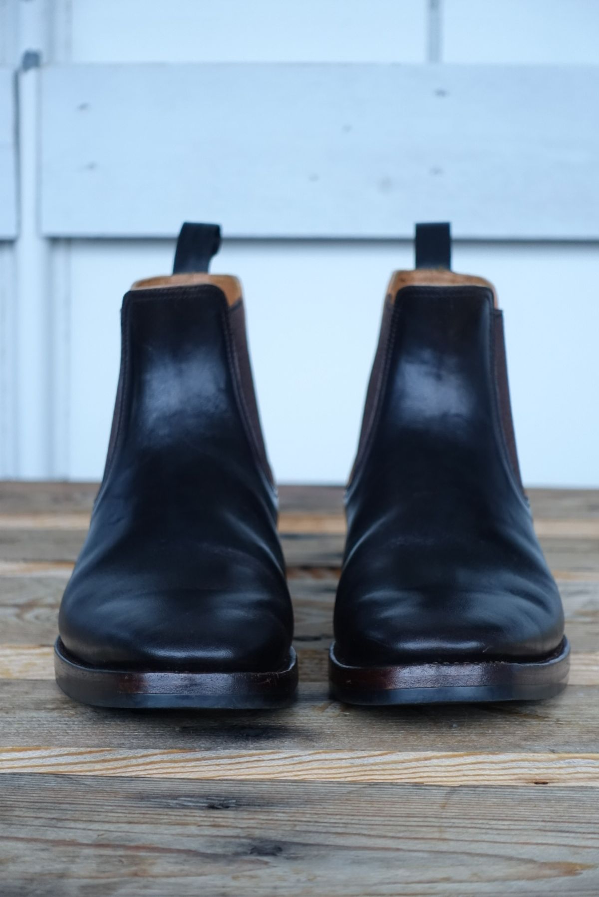 Photo by gear on November 3, 2023 of the Briselblack The Seventh Chelsea Boot in Maryam Brown Horsebutt.