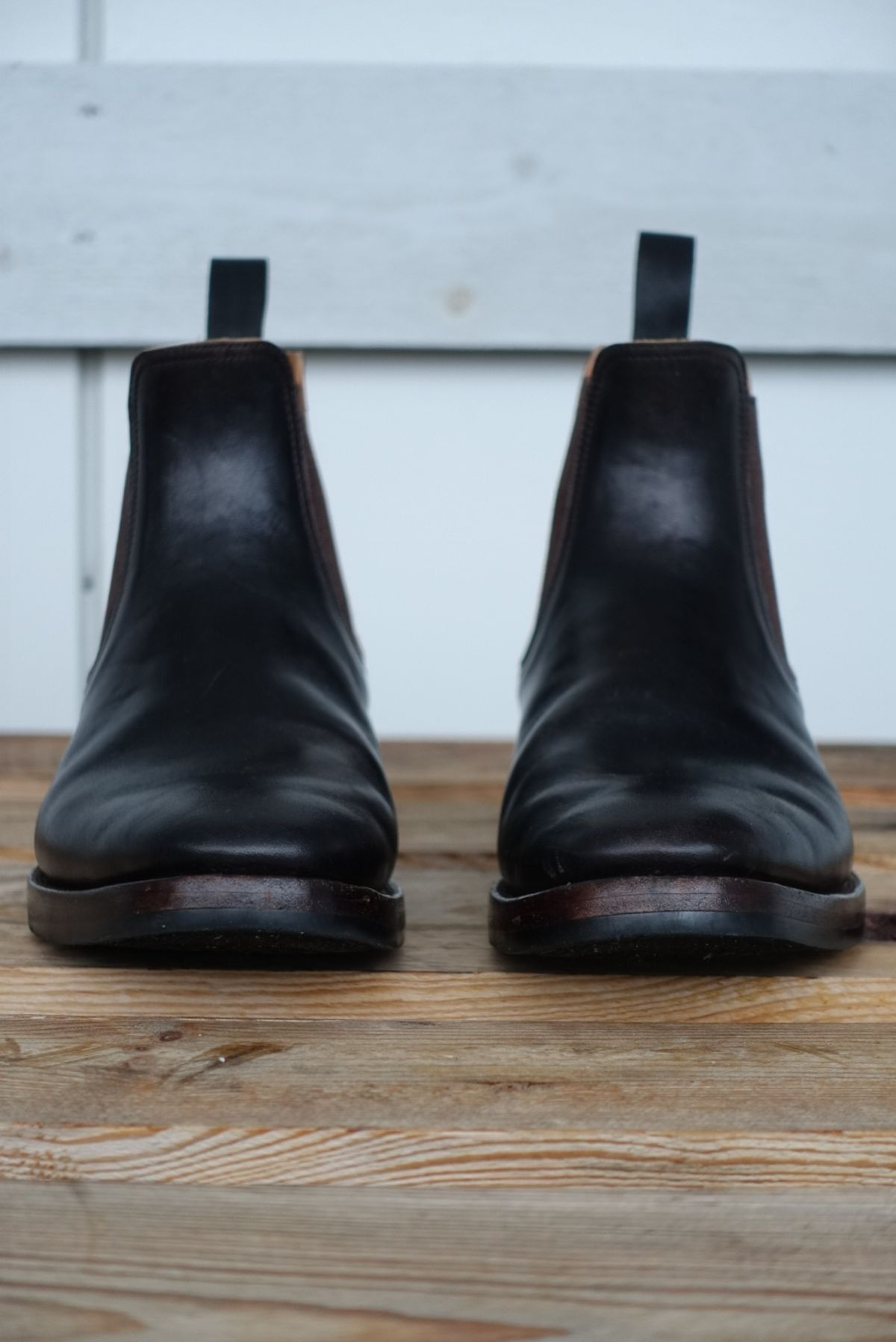 Photo by gear on December 3, 2023 of the Briselblack The Seventh Chelsea Boot in Maryam Brown Horsebutt.