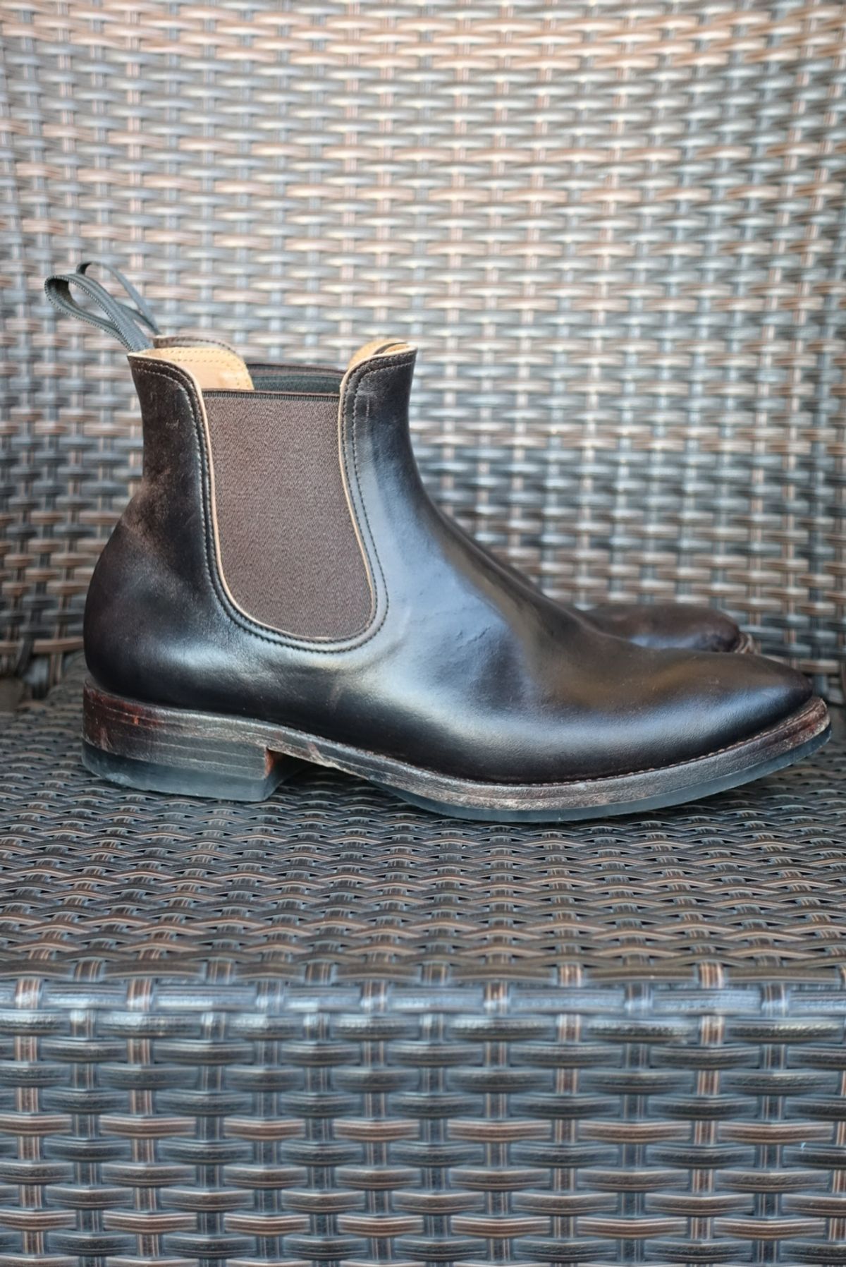 Photo by gear on January 4, 2024 of the Briselblack The Seventh Chelsea Boot in Maryam Brown Horsebutt.