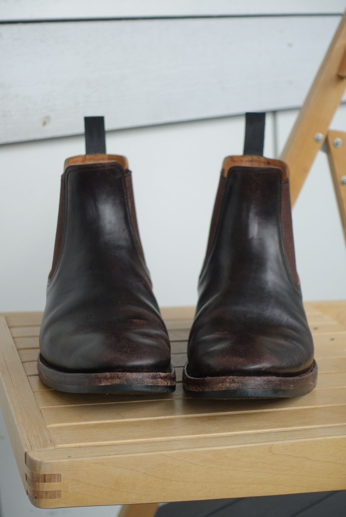 Photo by gear on March 3, 2024 of the Briselblack The Seventh Chelsea Boot in Maryam Brown Horsebutt.