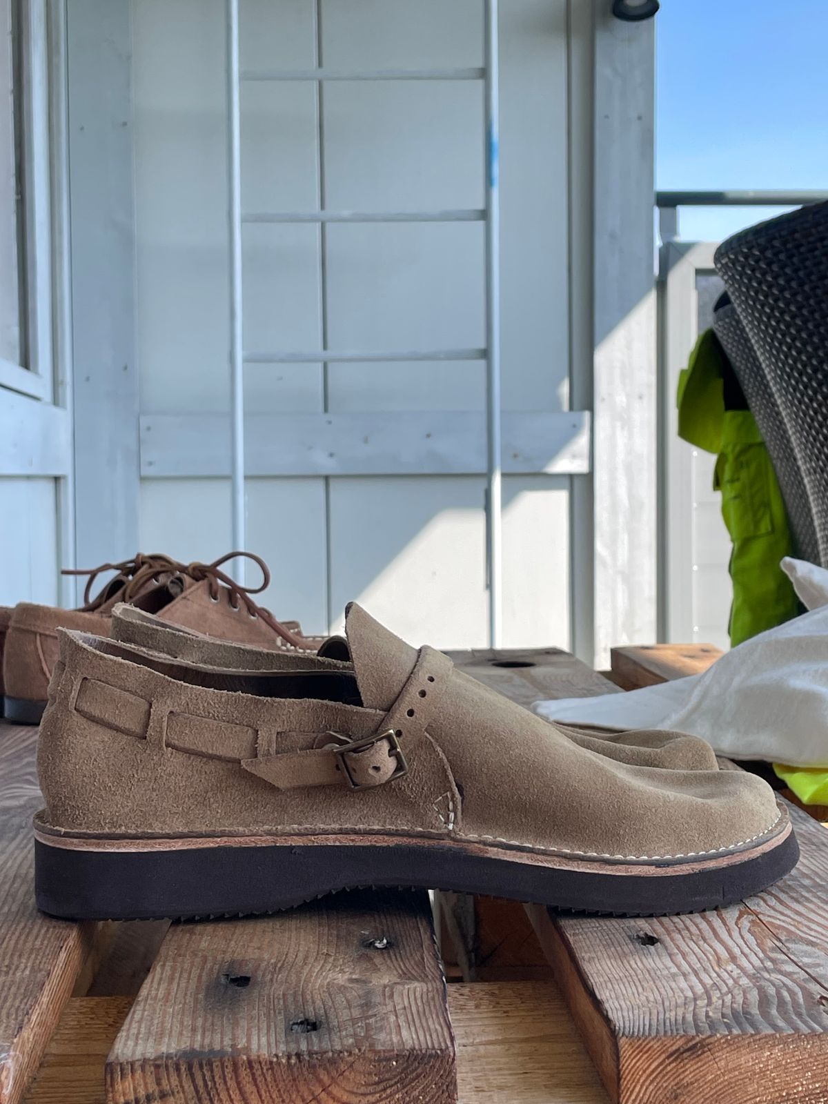 Photo by gear on April 30, 2024 of the Oak Street Bootmakers Country Loafer in Horween Natural Chromexcel Roughout.