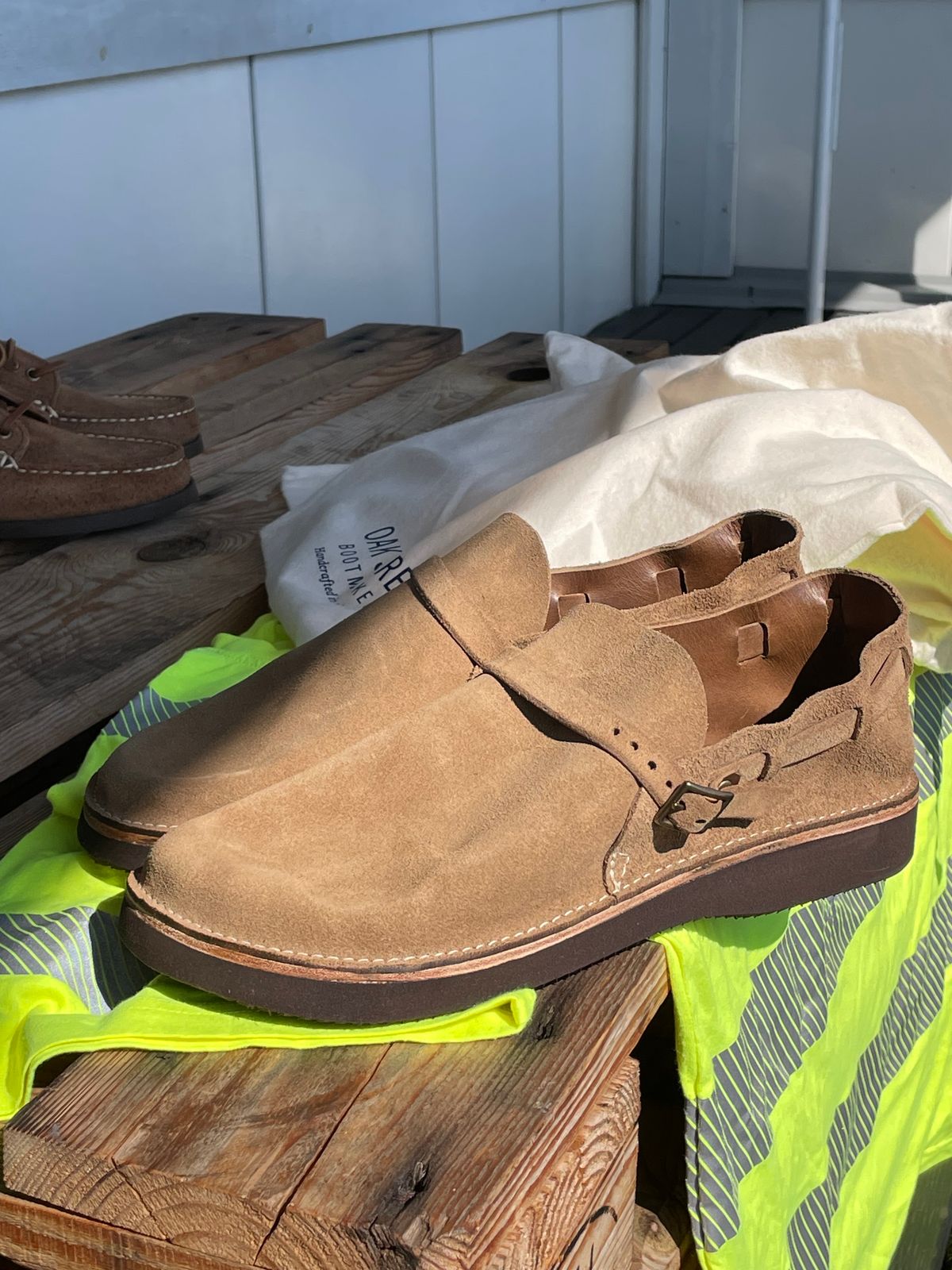 Photo by gear on April 30, 2024 of the Oak Street Bootmakers Country Loafer in Horween Natural Chromexcel Roughout.