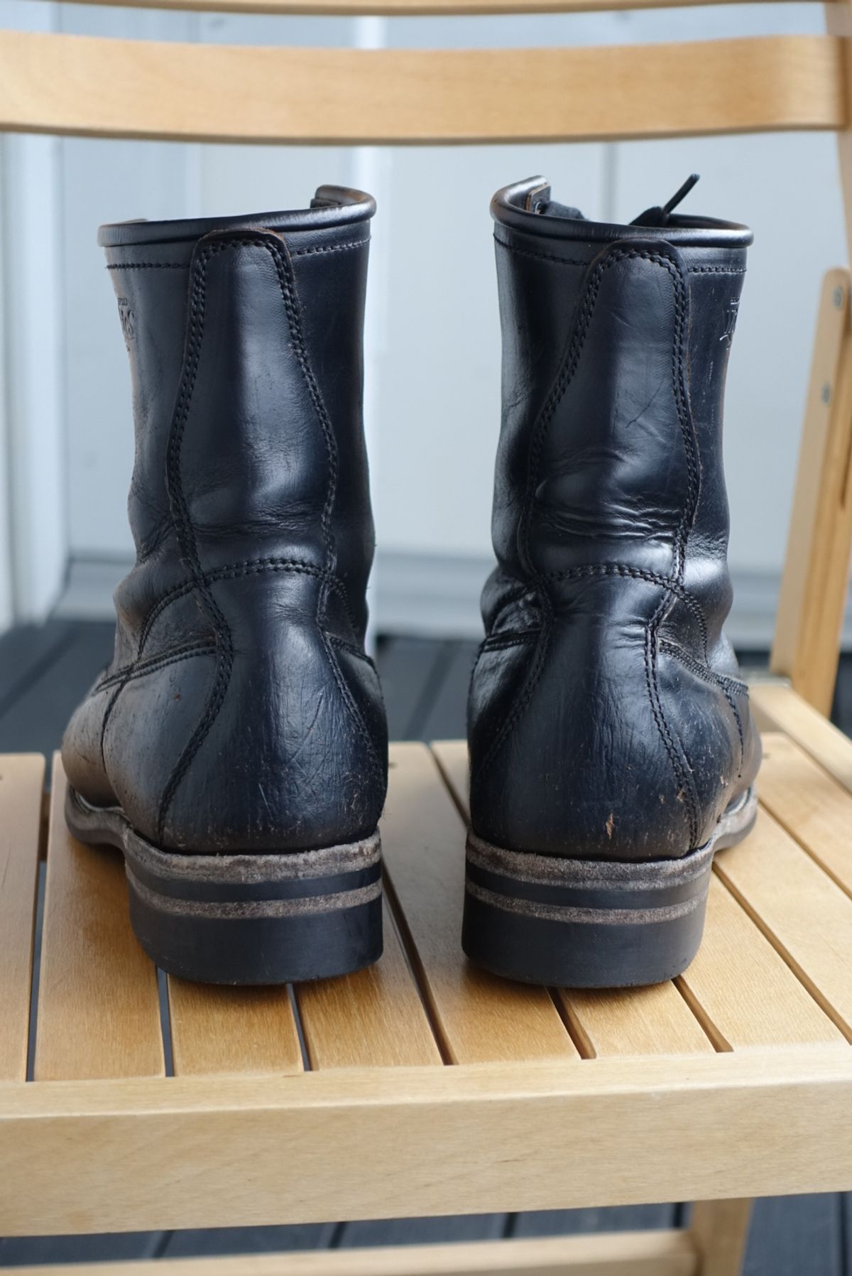 Photo by gear on March 3, 2024 of the Willie's Handmade Boots Monkey Boot in Horween Black Chromexcel.