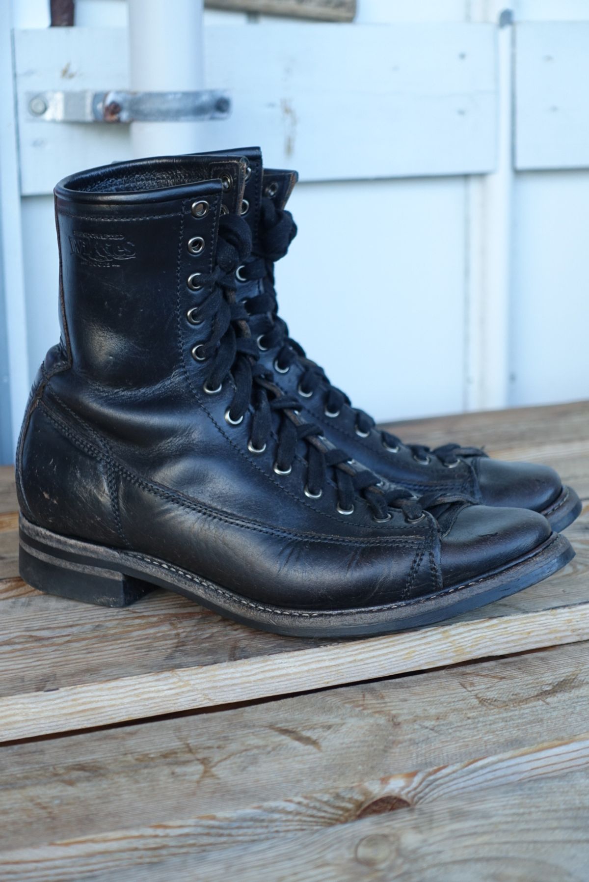 Photo by gear on April 2, 2024 of the Willie's Handmade Boots Monkey Boot in Horween Black Chromexcel.