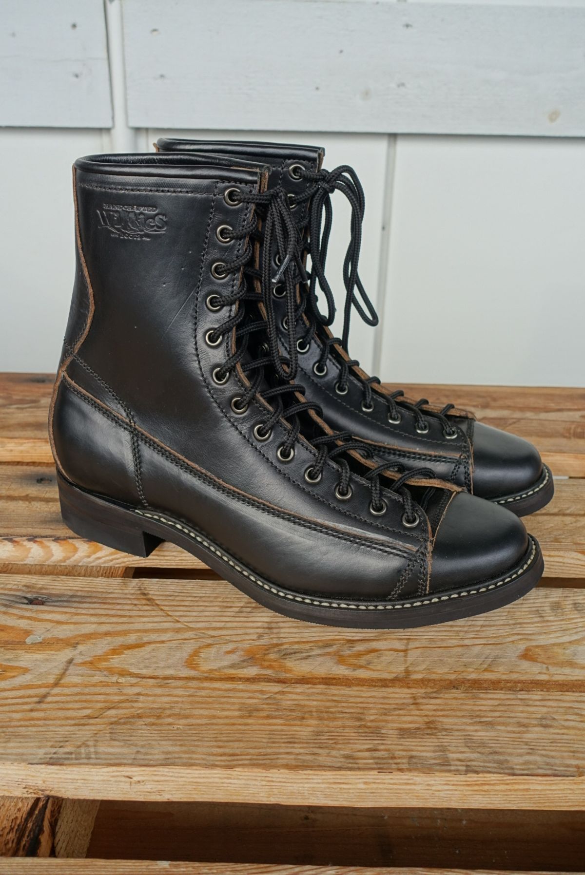 Photo by gear on October 4, 2023 of the Willie's Handmade Boots Monkey Boot in Horween Black Chromexcel.