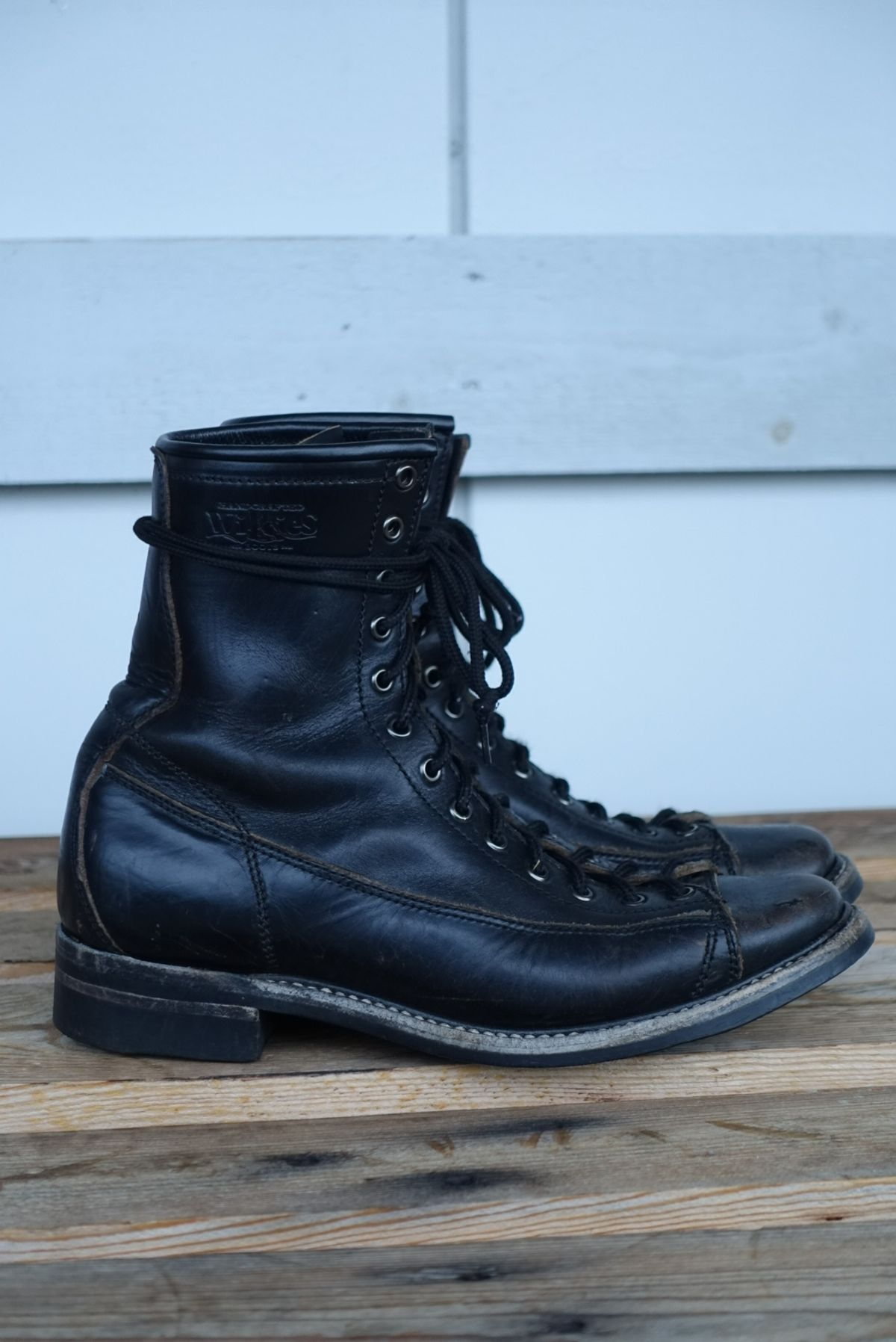 Photo by gear on November 3, 2023 of the Willie's Handmade Boots Monkey Boot in Horween Black Chromexcel.