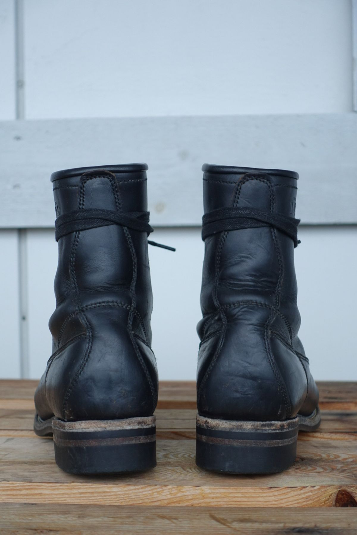 Photo by gear on December 3, 2023 of the Willie's Handmade Boots Monkey Boot in Horween Black Chromexcel.