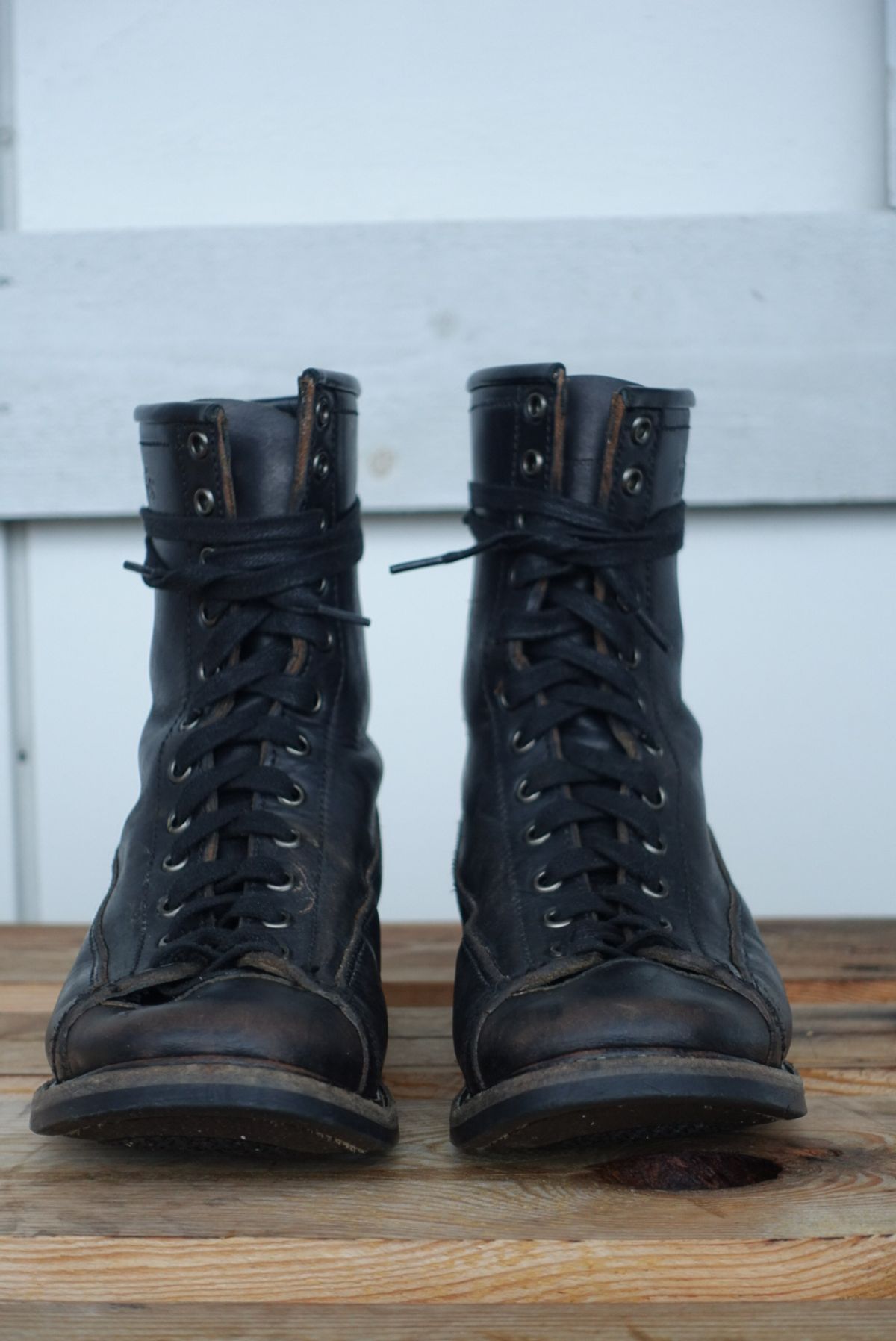 Photo by gear on December 3, 2023 of the Willie's Handmade Boots Monkey Boot in Horween Black Chromexcel.