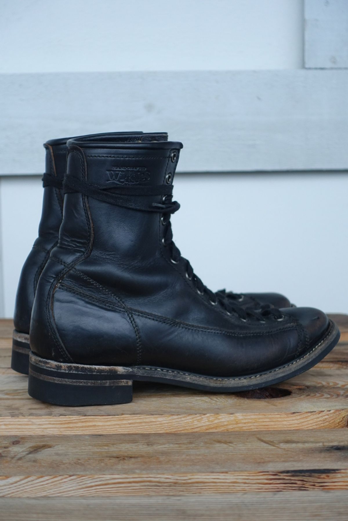 Photo by gear on December 3, 2023 of the Willie's Handmade Boots Monkey Boot in Horween Black Chromexcel.
