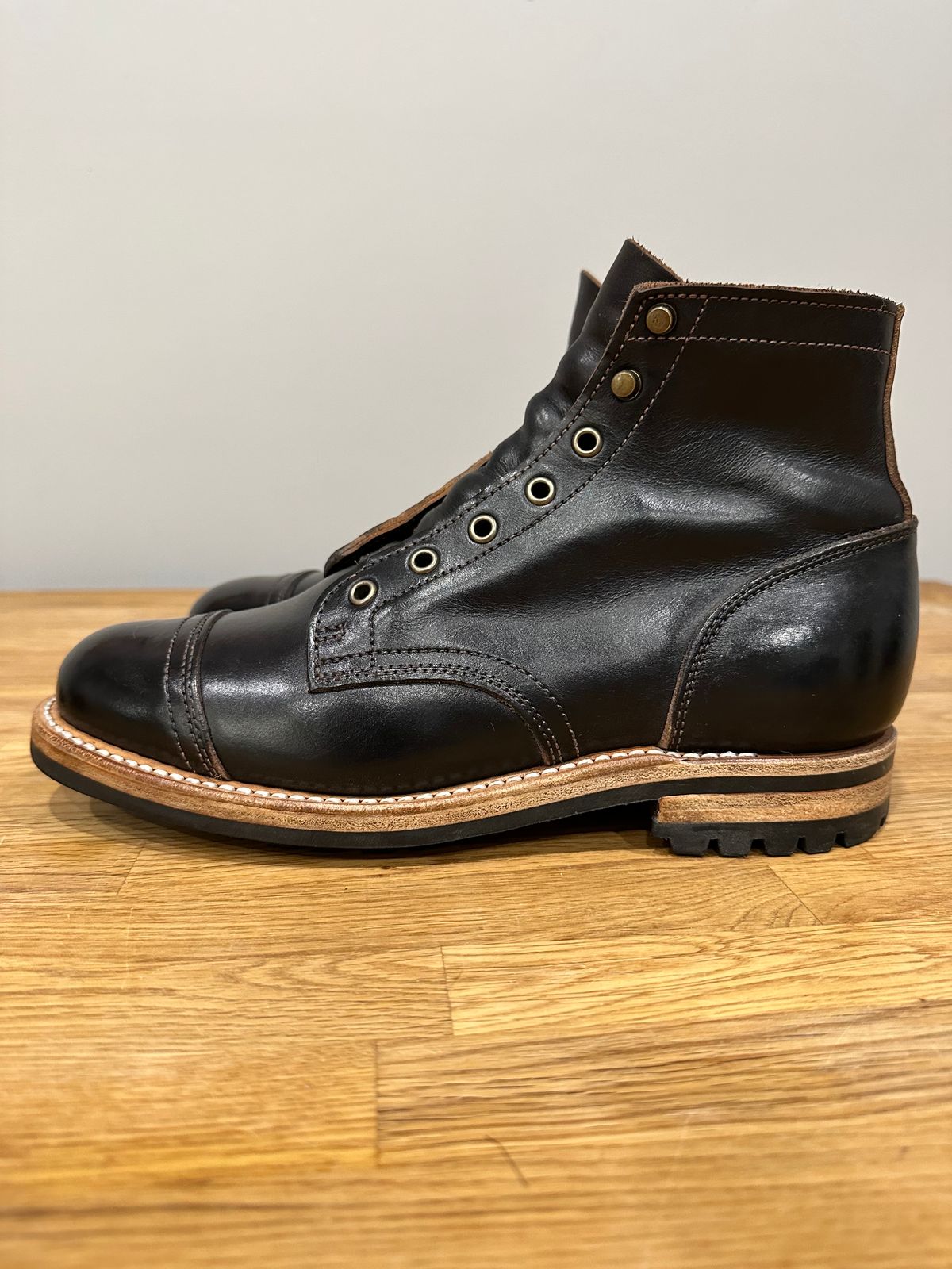 Photo by nerdingdirty on October 4, 2023 of the Truman Service Boot in Black Teacore.