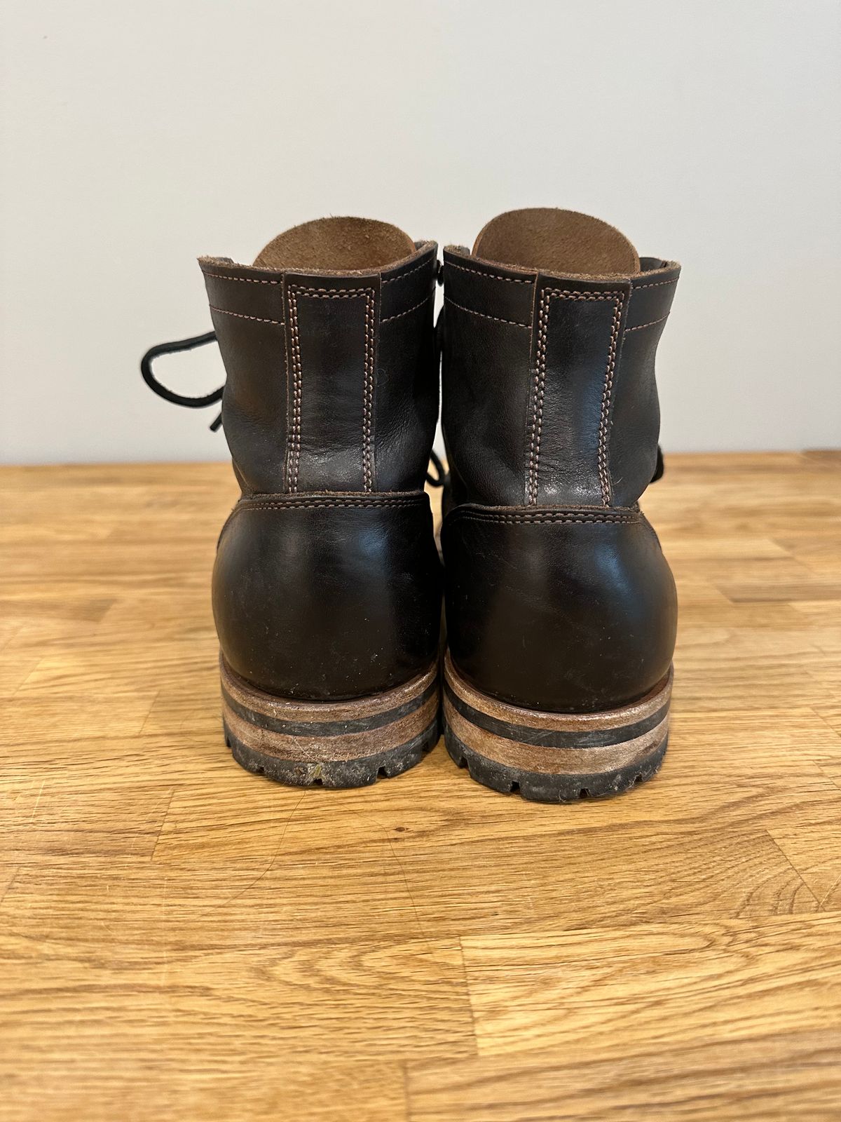 Photo by nerdingdirty on November 4, 2023 of the Truman Service Boot in Black Teacore.