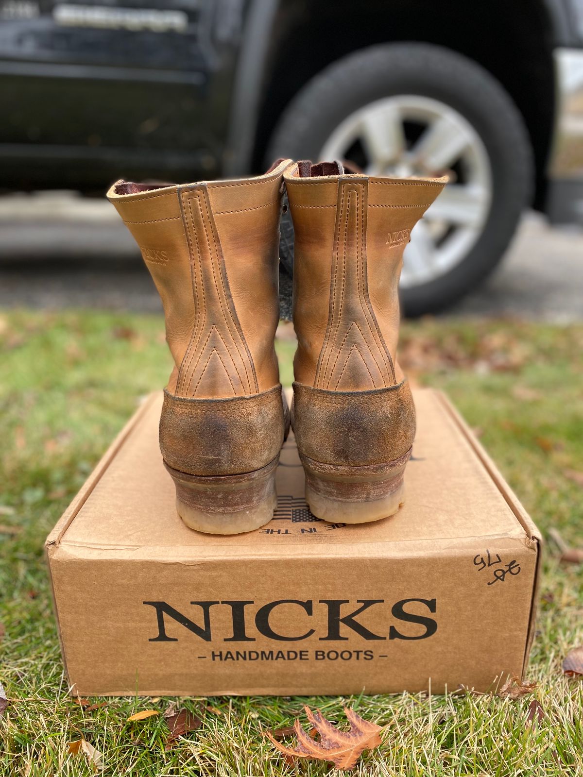Photo by bootbeater on December 4, 2023 of the Nicks DomePro in Seidel 1964 Tan Roughout.