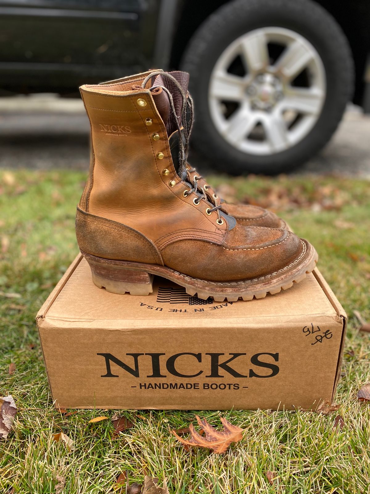 Photo by bootbeater on December 4, 2023 of the Nicks DomePro in Seidel 1964 Tan Roughout.