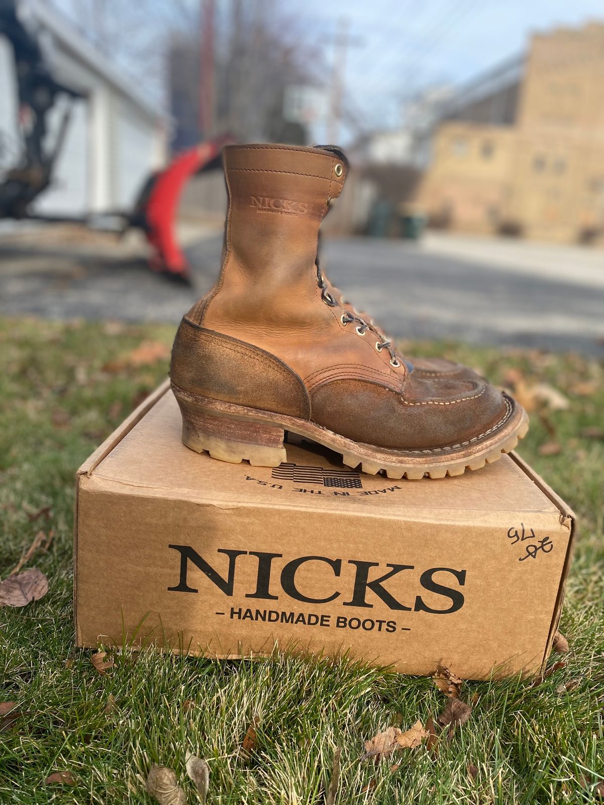 Photo by bootbeater on January 2, 2024 of the Nicks DomePro in Seidel 1964 Tan Roughout.